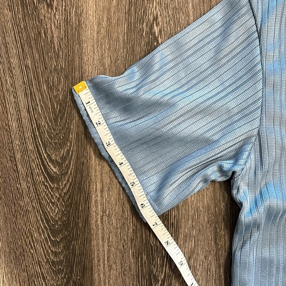 Men's Bruno Luxe Vertical Striped Blue NWT
Short Sleeved T-Shirt Size Me… - Picture 9 of 10